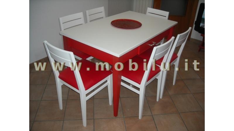 Cucine componibili Lecce e provincia realizzate in legno massello laccato con accessori