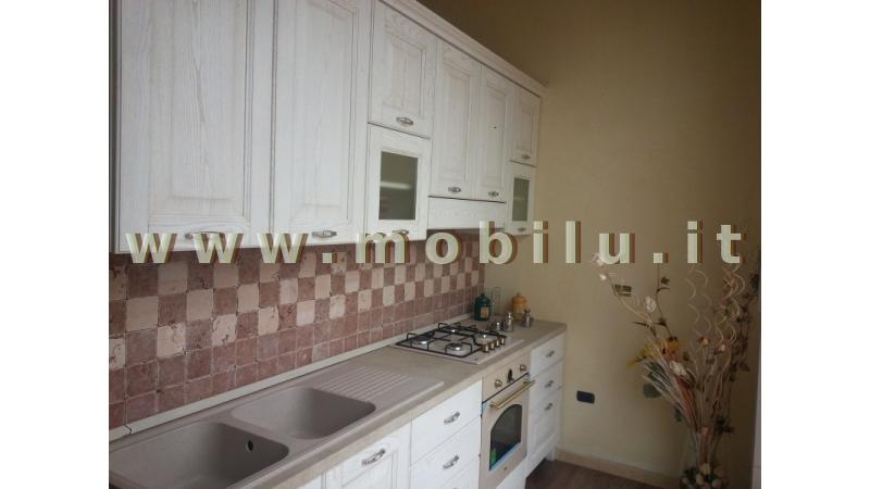 Cucine componibili Lecce e provincia realizzate in legno di Rovere naturale