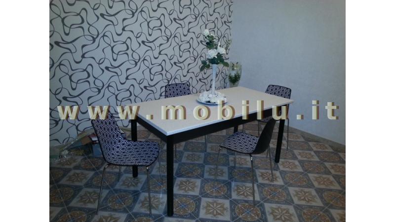 Cucine componibili Lecce e provincia realizzate in novolegno rivestito wengè